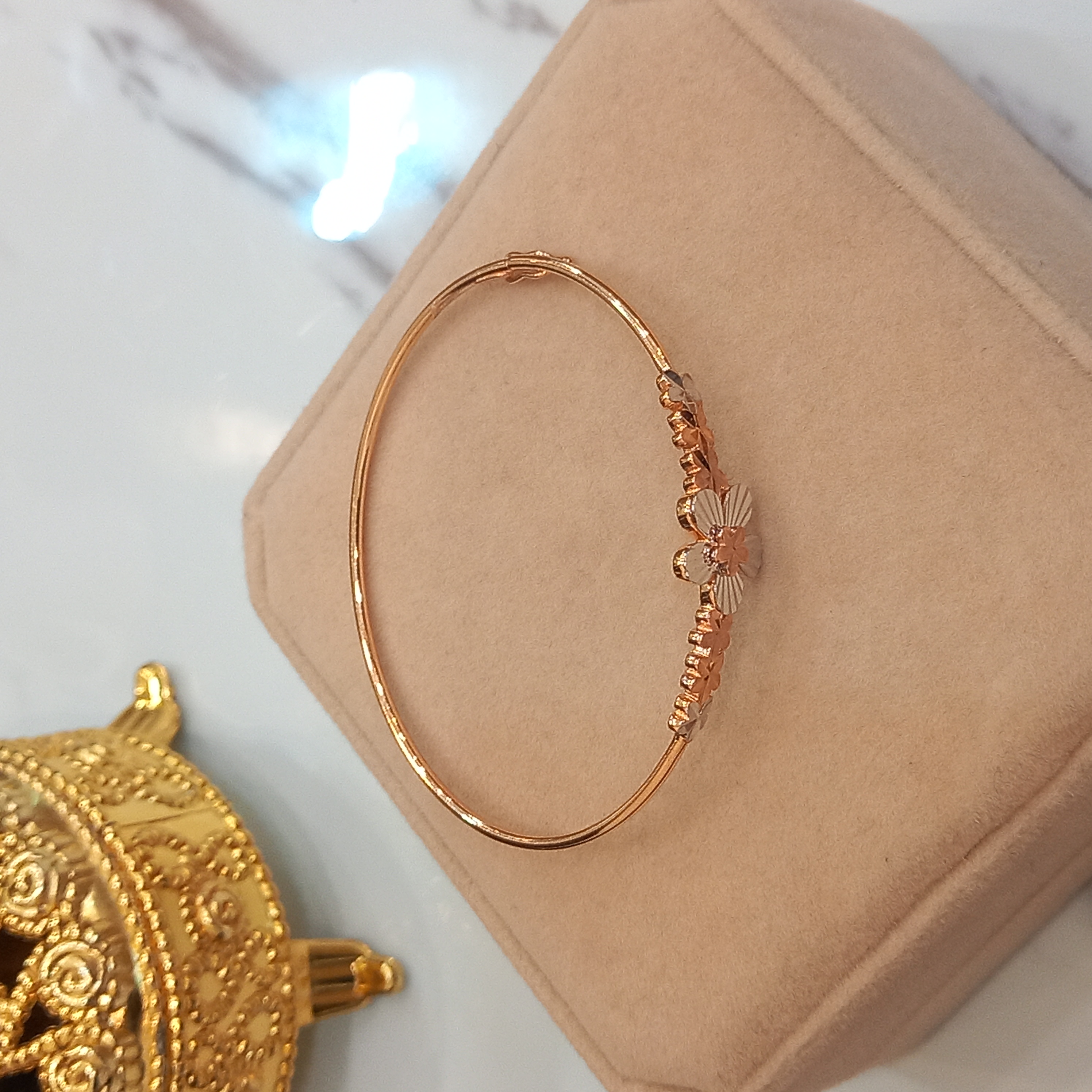 Gelang Bulat
